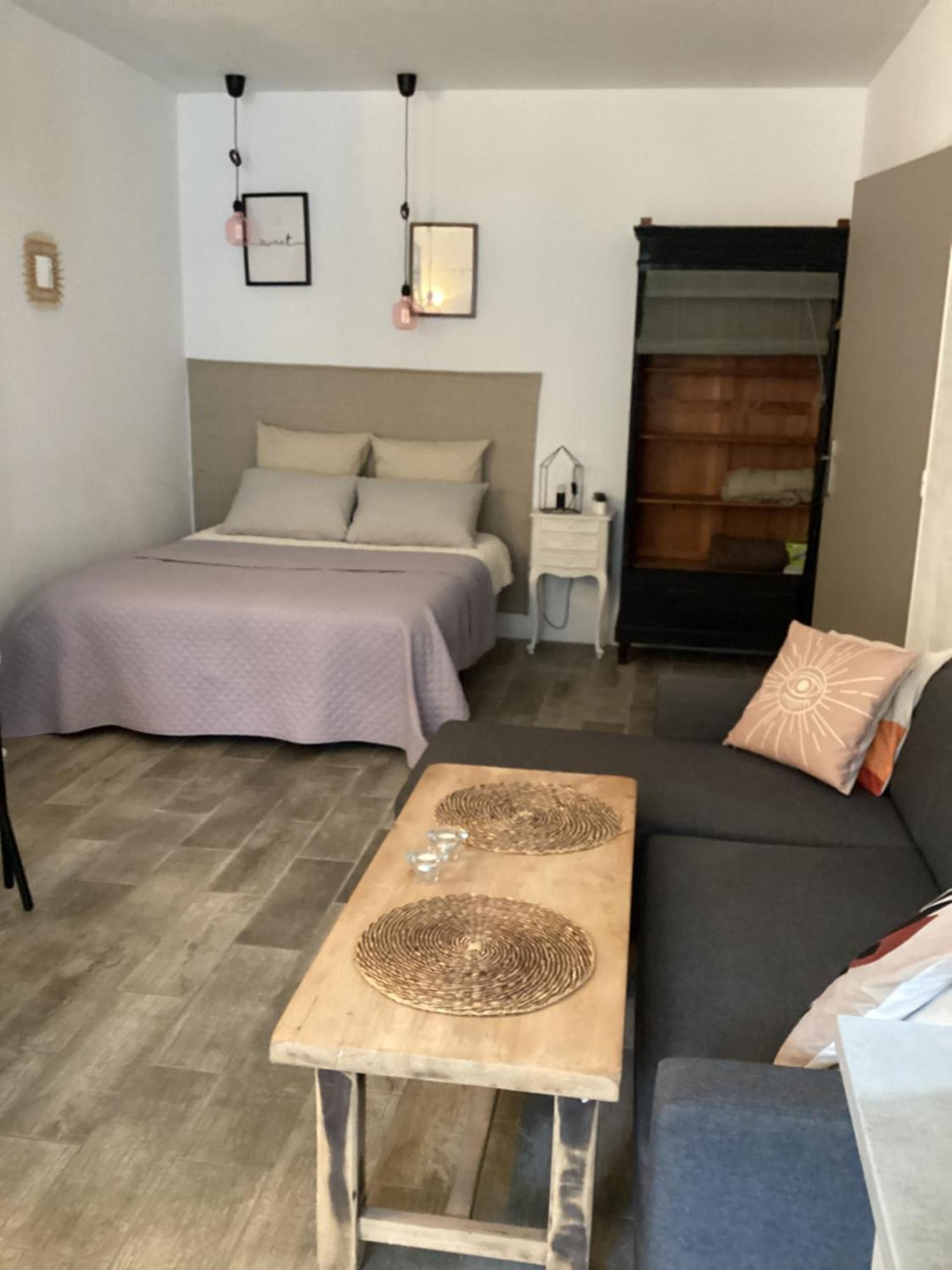De Gaston Apartment *